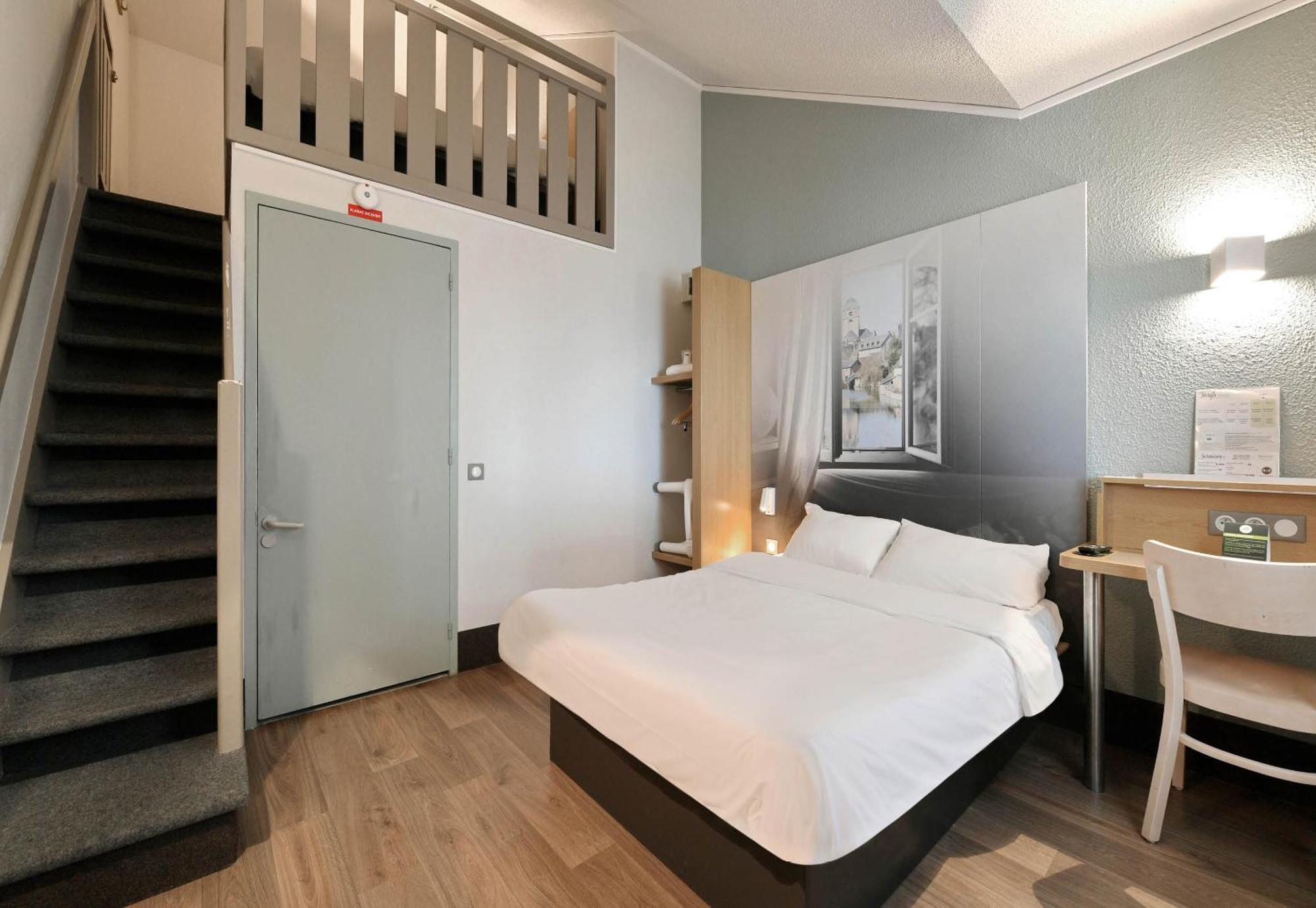 B&B HOTEL Alencon Nord Exterior foto