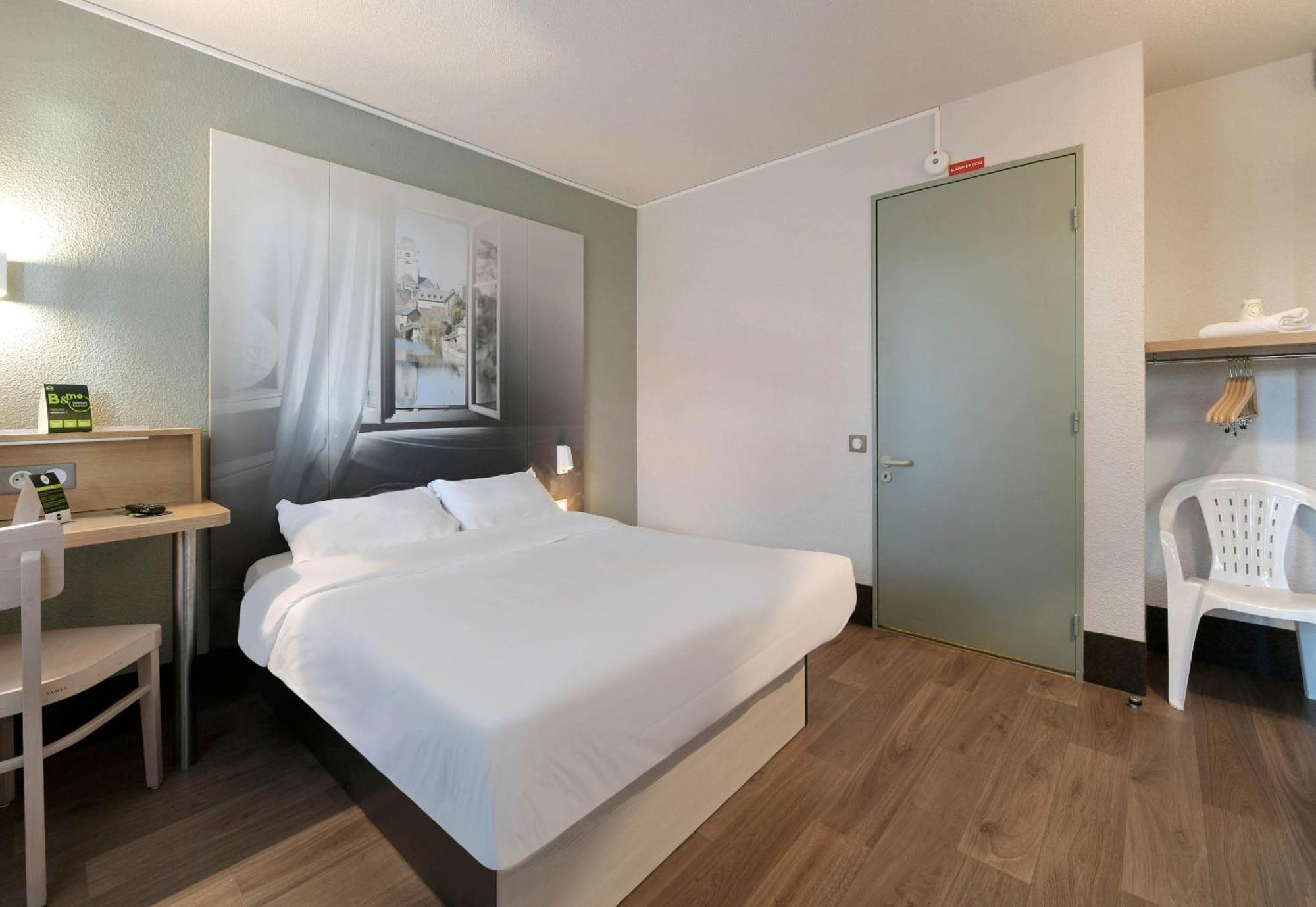 B&B HOTEL Alencon Nord Exterior foto