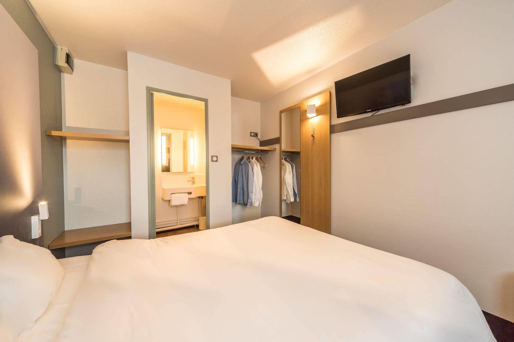 B&B HOTEL Alencon Nord Exterior foto